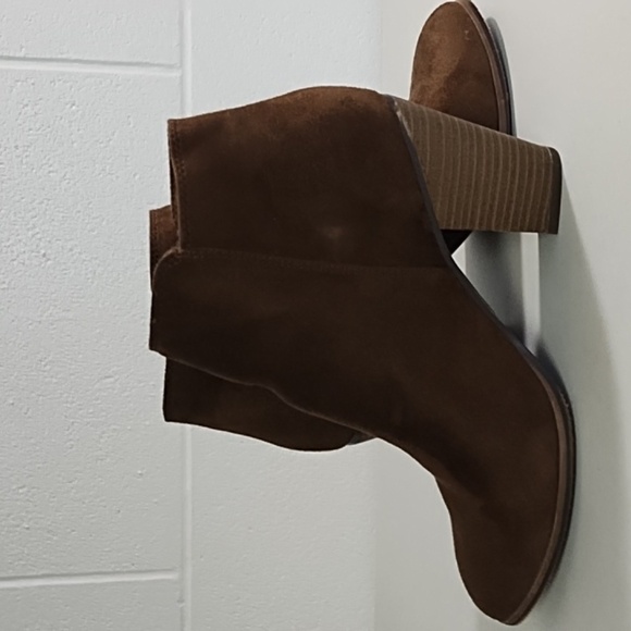 Merona Faux Chocolate Suede Ankle Boots Block Heel 8.5 Side Zip - Picture 5 of 15